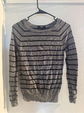 Women's Gray and Black Striped Shirt